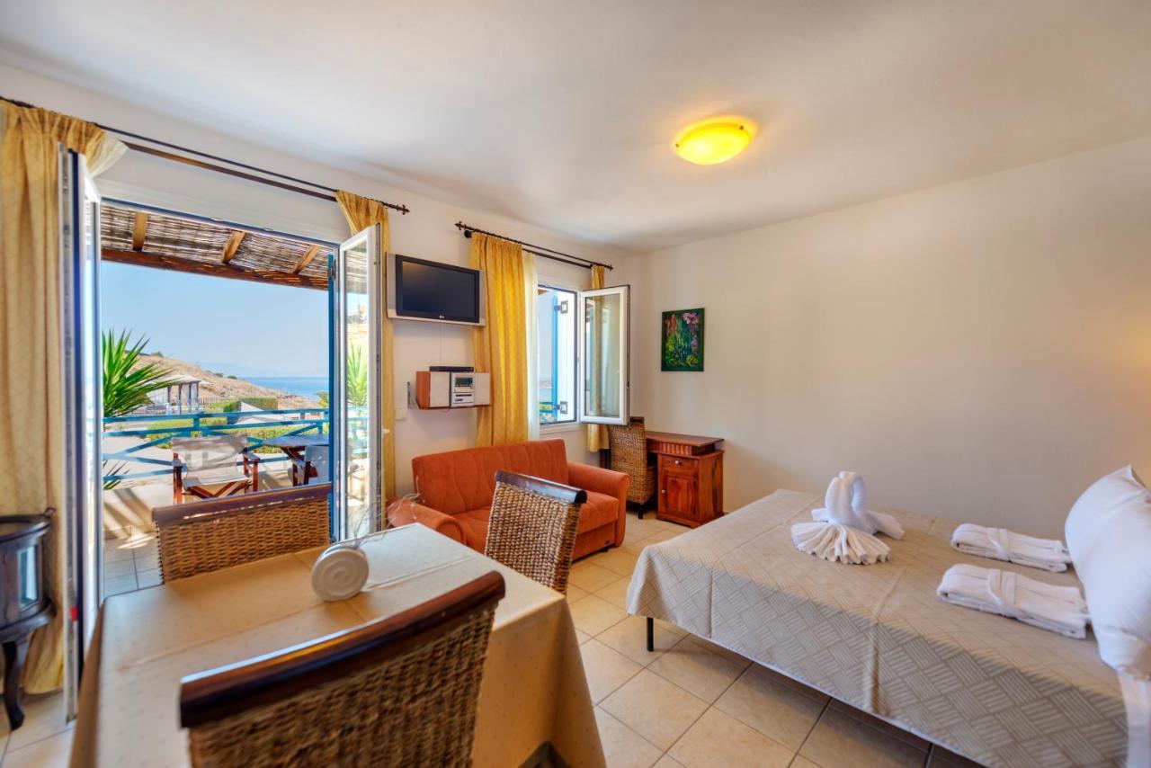 Sunrise Beach Suites Азолимнос Экстерьер фото