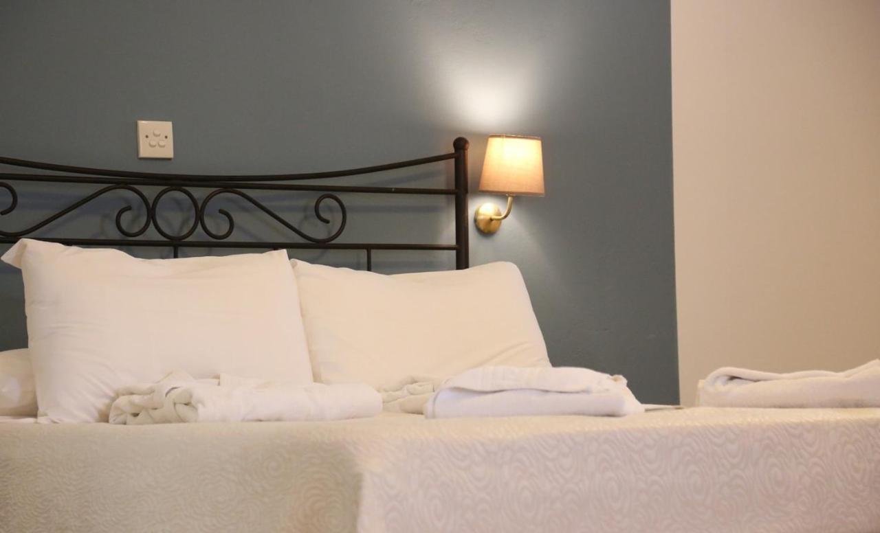 Sunrise Beach Suites Азолимнос Экстерьер фото