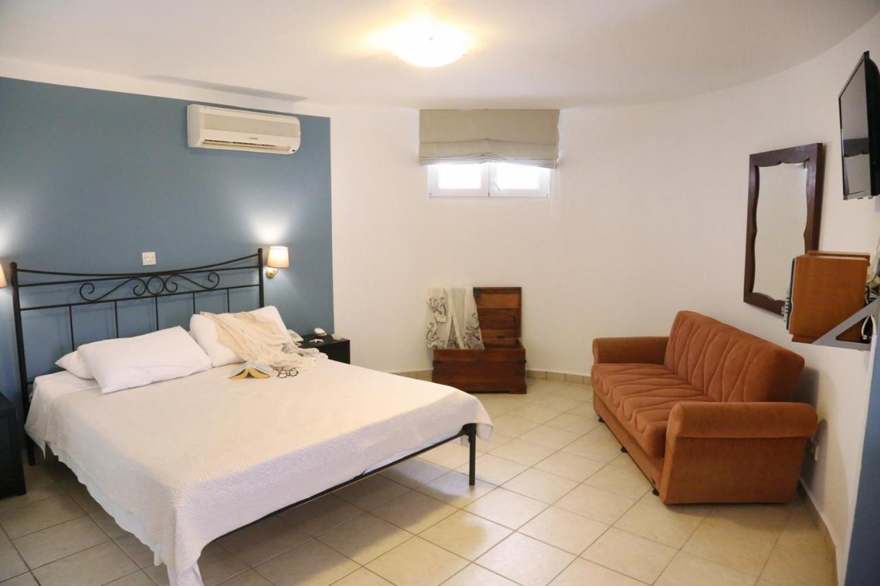 Sunrise Beach Suites Азолимнос Экстерьер фото